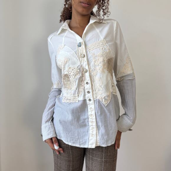 Vintage Italian patchwork lace & cotton appliqué button-down blouse (Medium) - Picture 6 of 10
